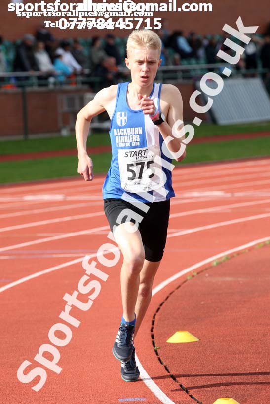Mens under-20s 3000 metres, Northern Under-17s/U-15s and U13s Champs, Leigh Sports Village, Leigh. Photo: David T. Hewitson/Sports for All Pics